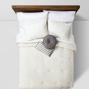 Opal House Olympia King Comforter Set